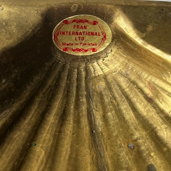 Vintage Brass Shell trinket dish - Picture 2 of 9